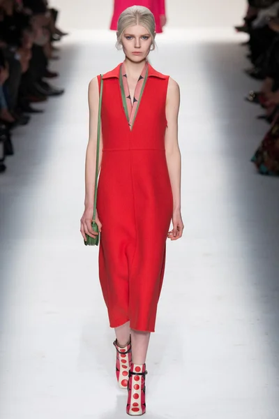 Look 7